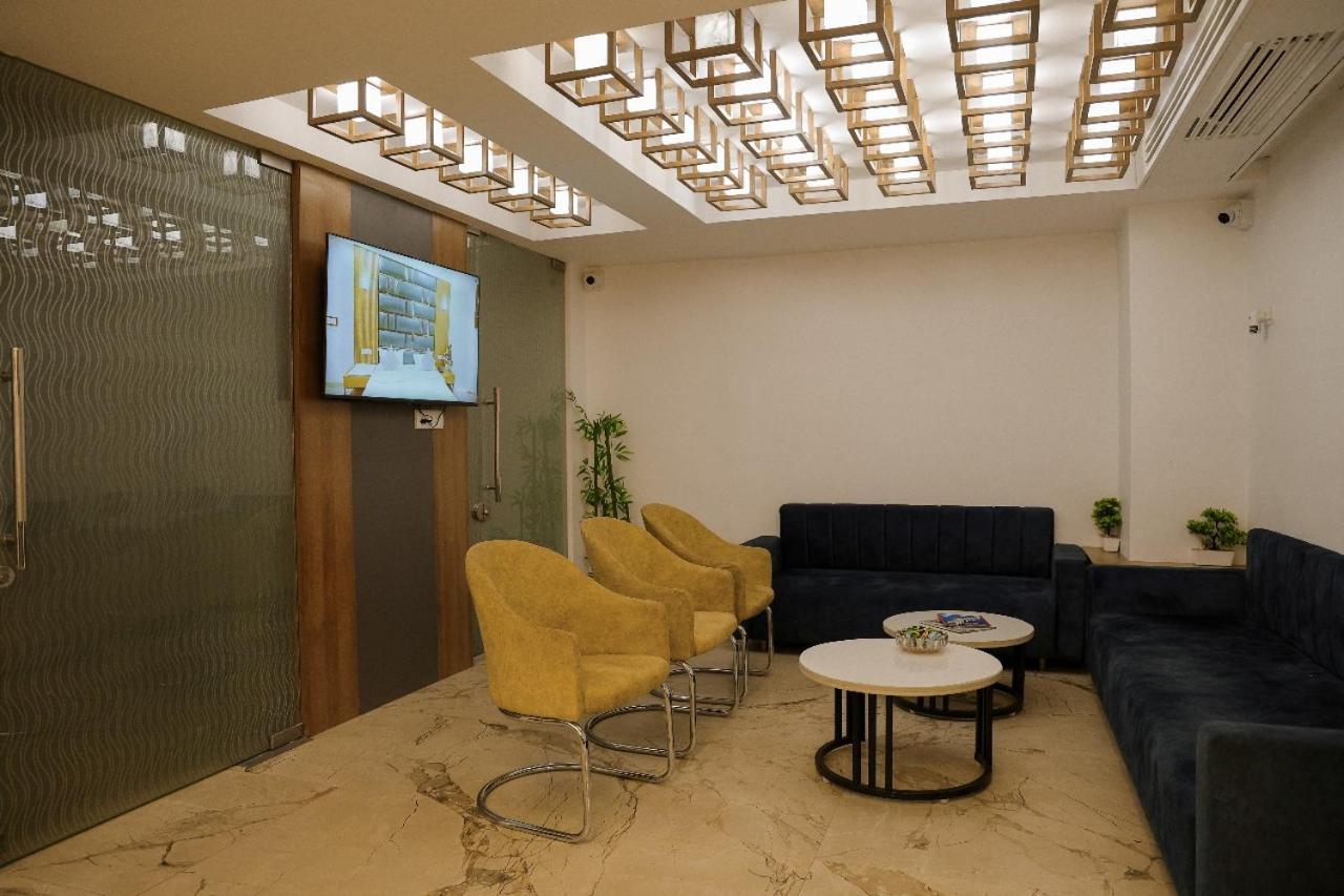 Hotel The Grand インドール エクステリア 写真